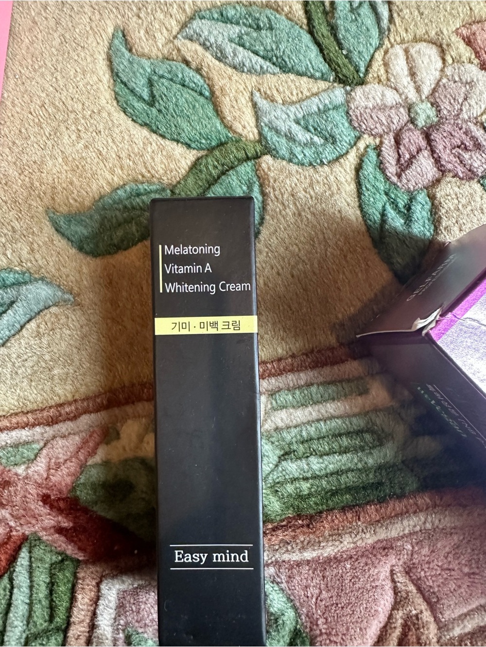 Easy Mind Melatonin Vitamin A Whitening Cream - Black Packaging